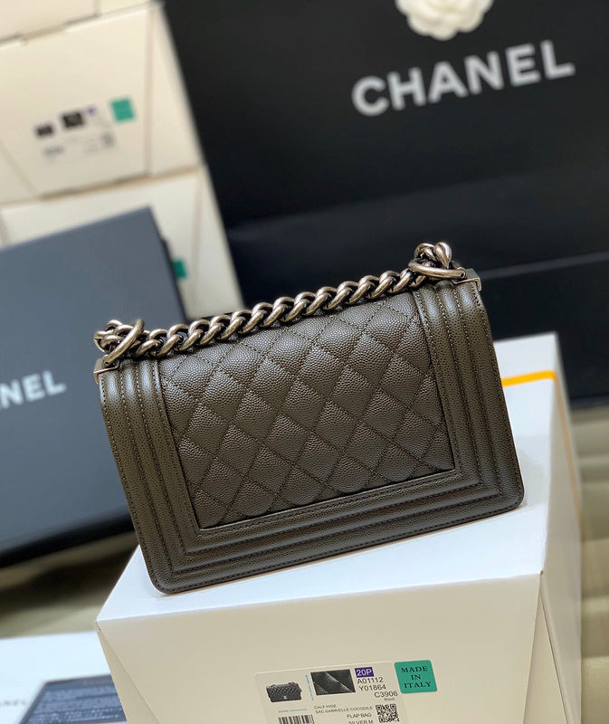 versatile purse view 10