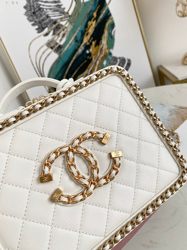  women's handbag, mid design, view 3