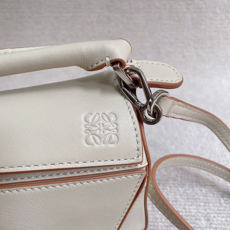 Ziva's Charm handbag – side angle view (18cm*12cm*7cm)
