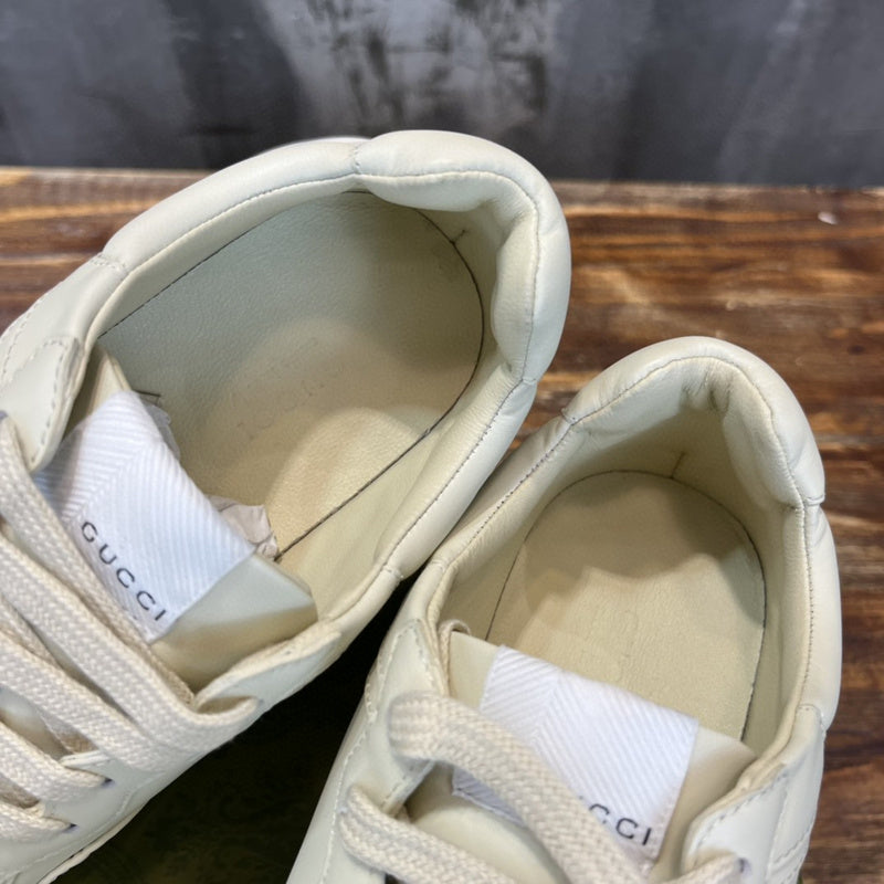 Gucci crisp white luxury sneakers view 4 everyday casual design
