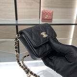 Zivas Charm Chic Craftsmanship Designer Handbag (Modern Wardrobe Staple) – Close-Up Detail