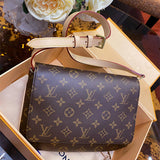  tote bag interior and compartment view