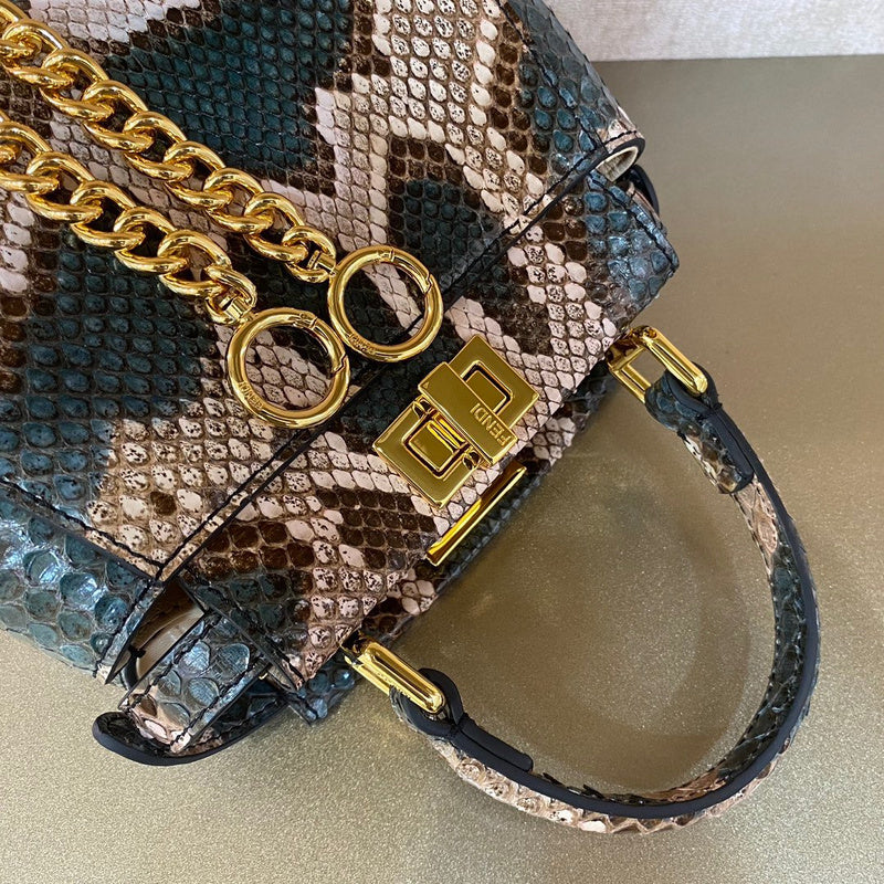 Ziva's Charm handbag – front view (Standard Size)