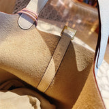  effortless carryall bag detail view showing craftsmanship 20