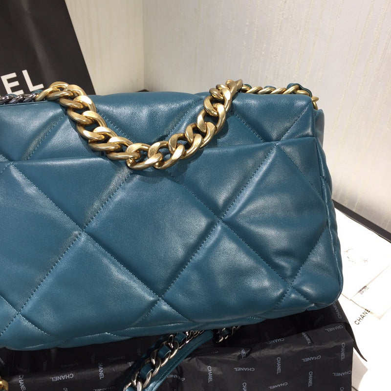 Zivas Charm Streamlined Design Fashion Handbag (Modern Wardrobe Staple) – Interior View