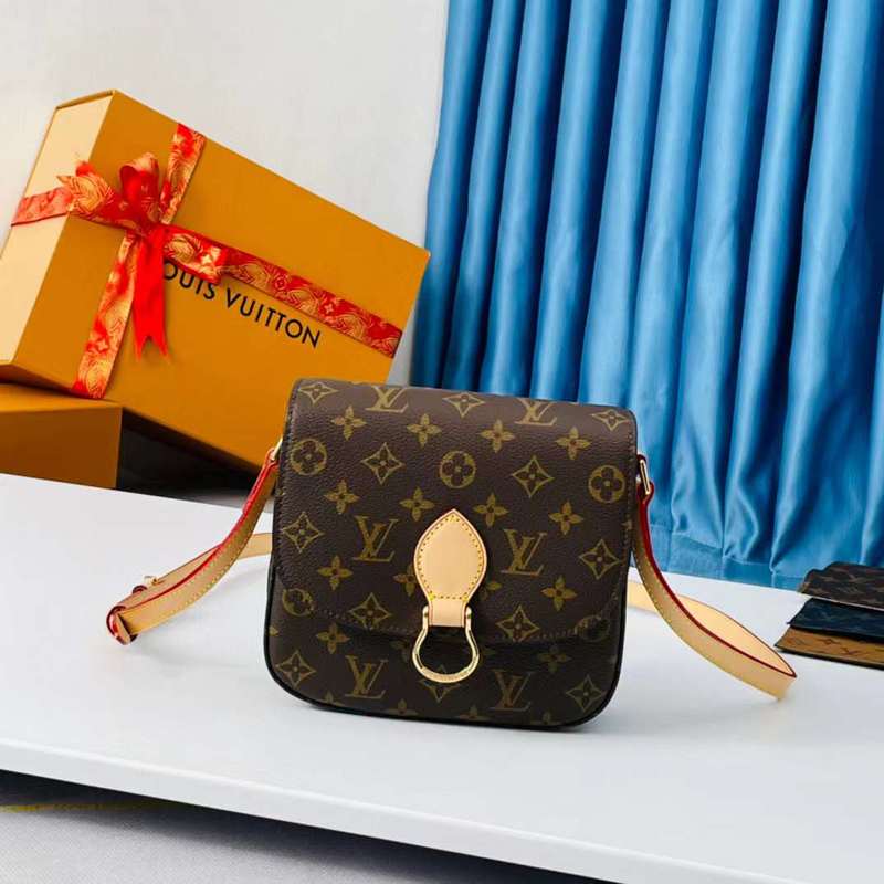 Side profile of refined everyday-luxe women's handbag – women's luxury handbag