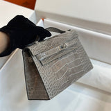  carryall bag close-up of hardware and finish 53