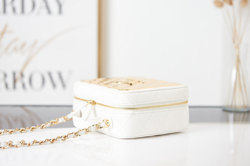  women's handbag, versatile design, view 3