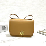 Ziva's Charm handbag – product shot (19cm*6cm*13.5cm)
