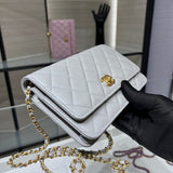 Zivas Charm Signature Style Designer Handbag (Everyday Luxury Essential) – Styled Look