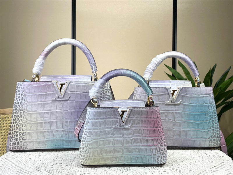  statement carryall bag detail view showing craftsmanship 8