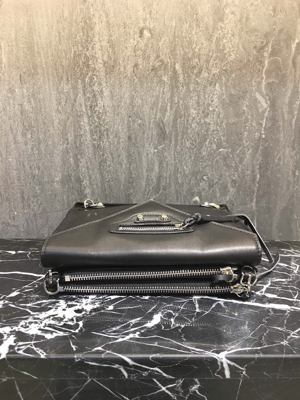 Sleek Faux Leather Handbag - Versatile Everyday Design | Women's Luxury Handbag #798 - hardware and detail close-up (image 5) of designer-inspired handbag