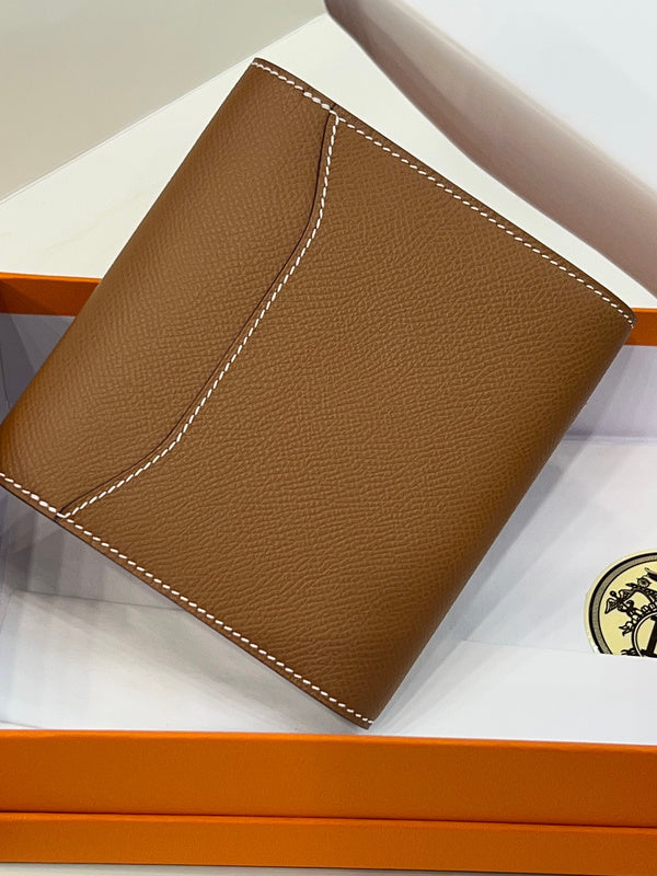 Side view of modern structured handbag