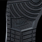 Nike Men's & Women's Designer Low-Top Shoes — Style 017 angle view