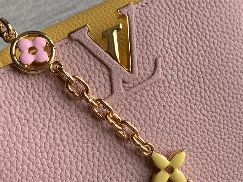  Statement crossbody bag front view 19