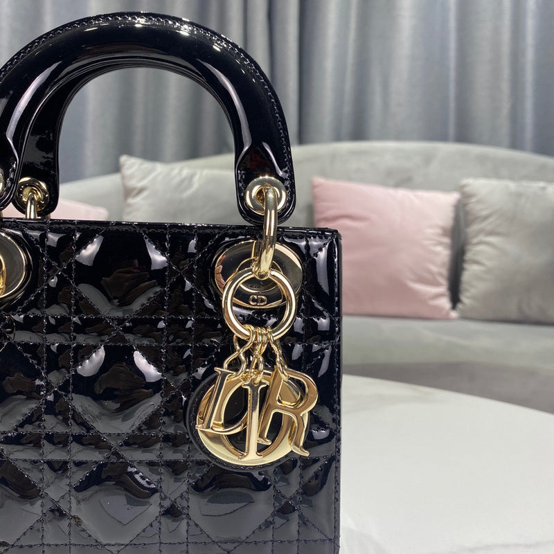 Interior view of classic premium women's handbag – women's luxury handbag