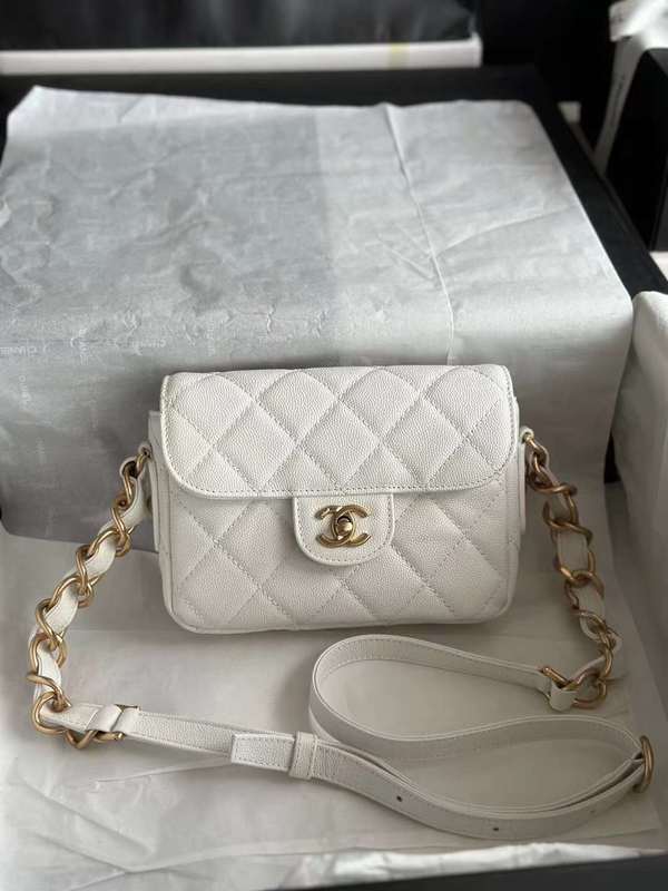 Zivas Charm Refined Structure Everyday Handbag (Designer-Inspired Craftsmanship) – Interior View