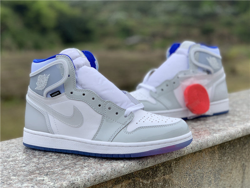 Nike Men's & Women's Designer Lifestyle Shoes — Style 020 front view