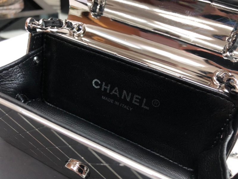  compact purse view 9