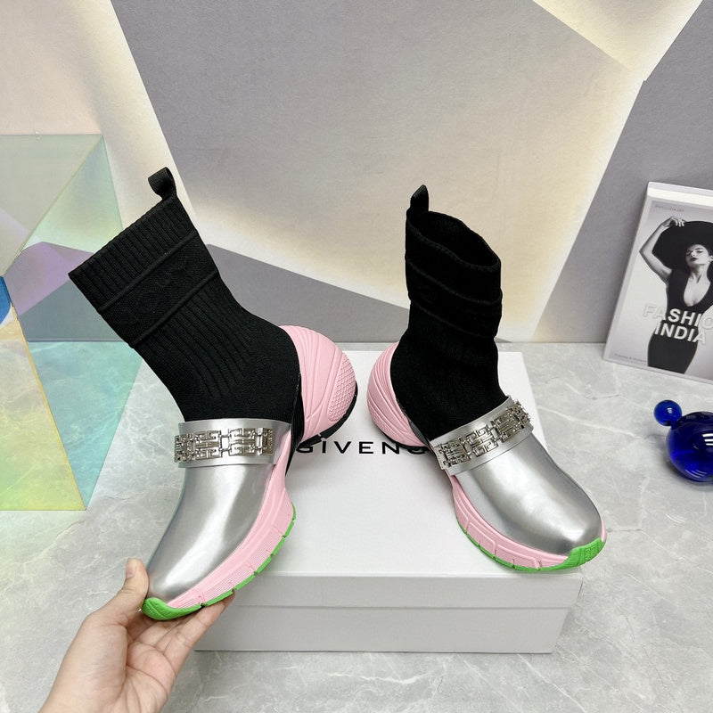 Givenchy shoes Style 154 - top view showing design