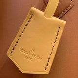 Handle and strap detail of chic statement women's handbag – women's everyday handbag