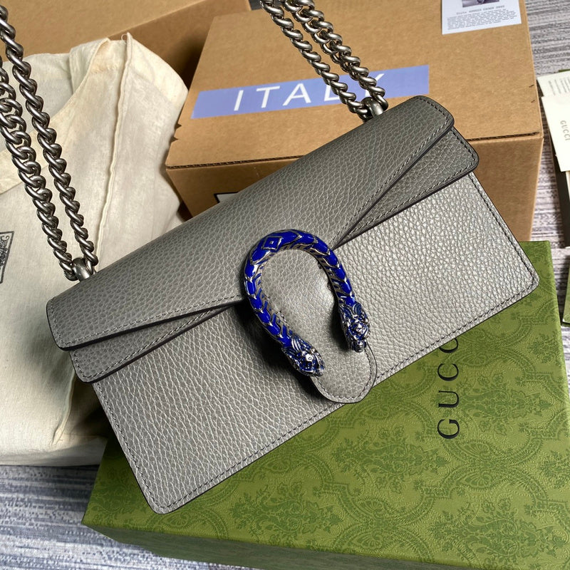 Styled lifestyle shot of chic refined women's handbag – women's everyday handbag
