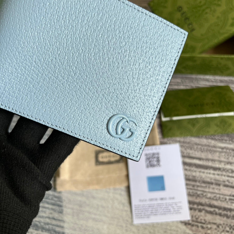 Styled lifestyle shot of chic refined women's handbag – women's premium purse