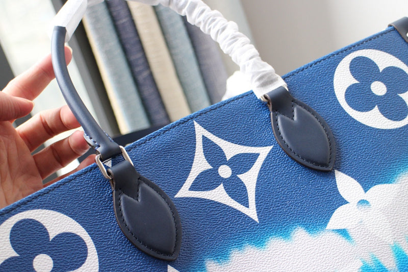 Styled lifestyle shot of elevated classic women's handbag – women's premium purse
