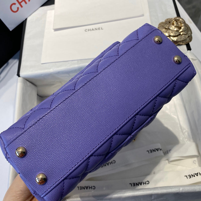  women's handbag, mid design, view 4