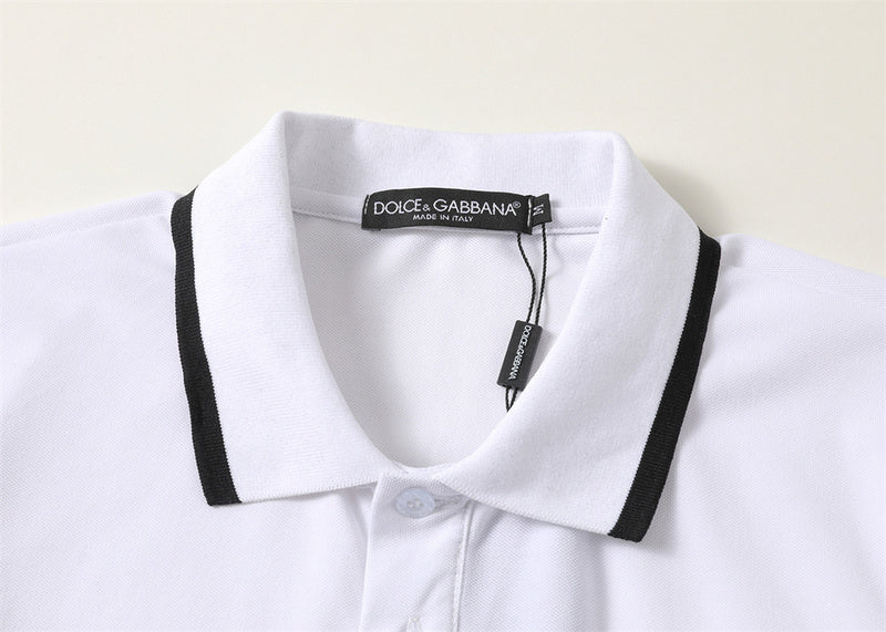 Full styled look of Polo cotton polo shirt with logo-detail design