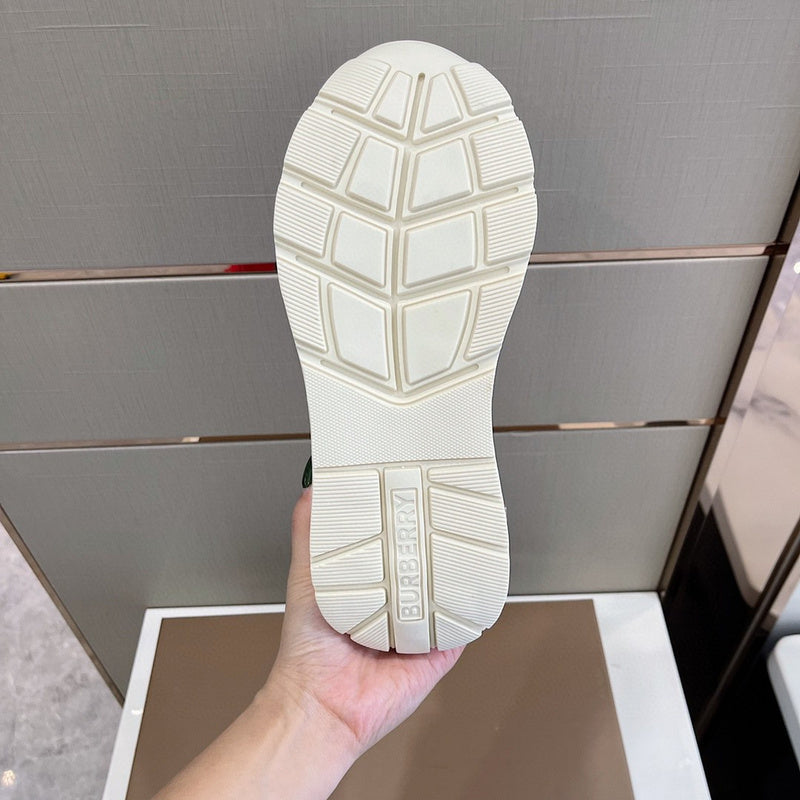 Burberry shoes Style 216 - side profile detail