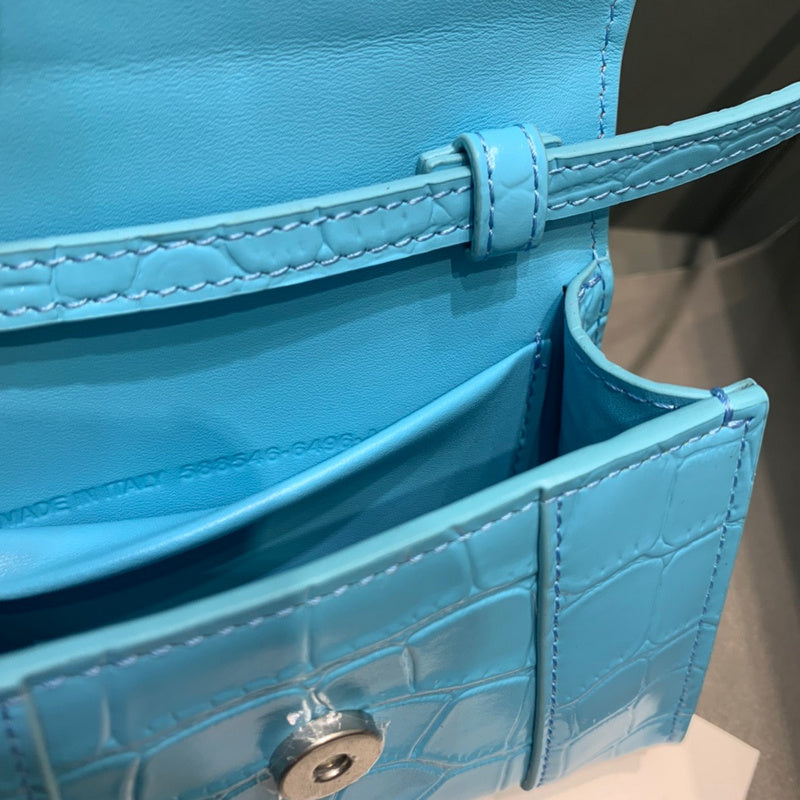 Sleek Vegan Leather Handbag - Statement Silhouette | Women's Statement Accessory #510 - texture close-up (image 9) of designer-inspired handbag