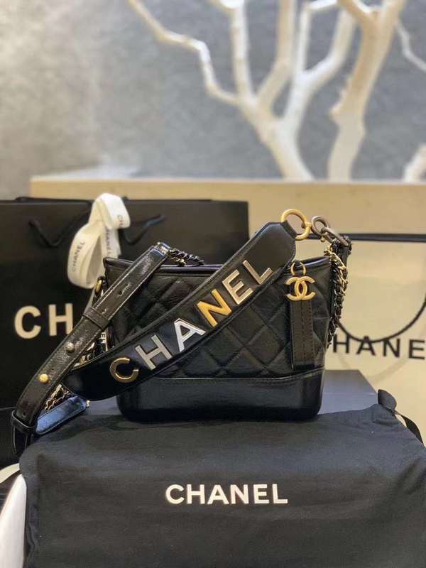 Zivas Charm Timeless Appeal Luxury Handbag (Versatile Style Statement) – Front View