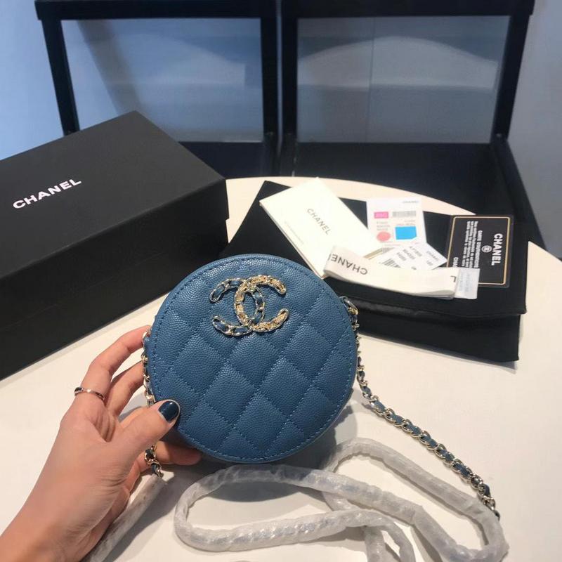 Zivas Charm Elevated Essentials Fashion Handbag (Effortless Style Upgrade) – Lifestyle Shot