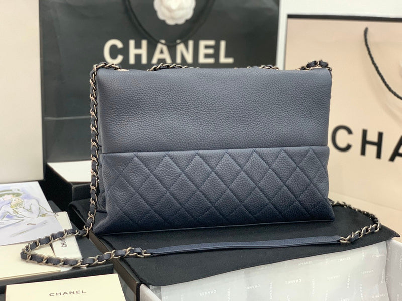  handbag, spacious everyday style, image 5