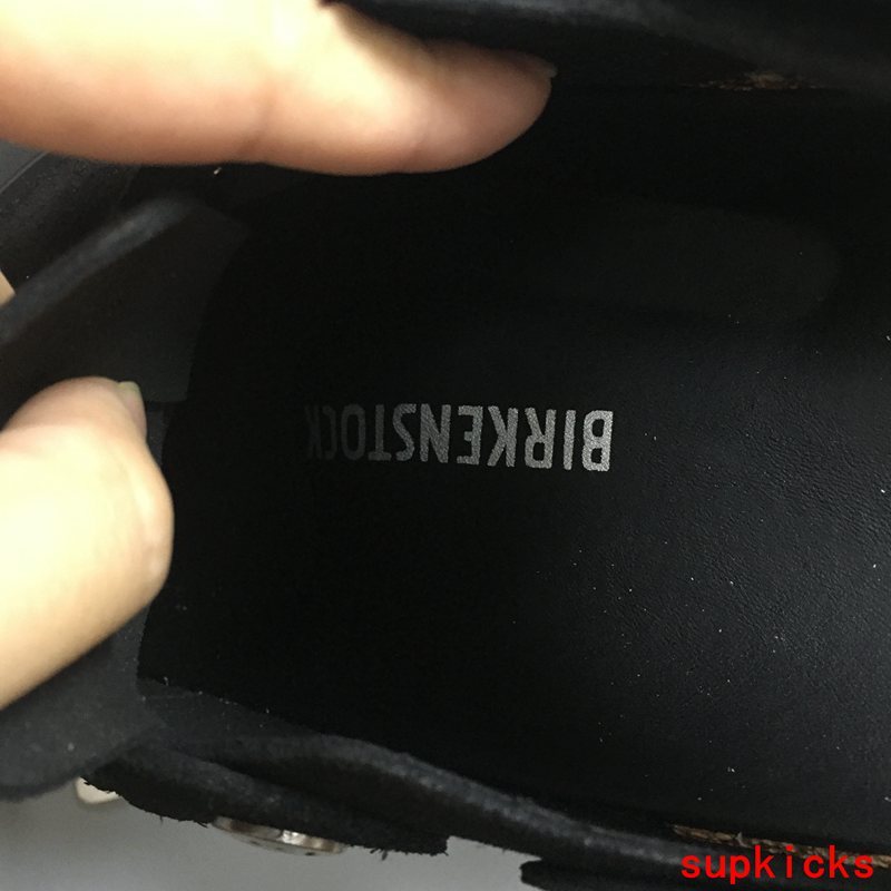 Dior shoes Style 023 - logo and branding close-up