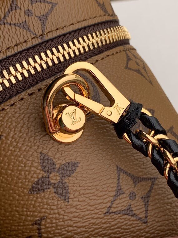 Interior view of refined premium women's handbag – women's everyday handbag