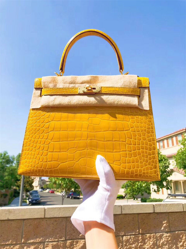  Structured shopper bag front view 13