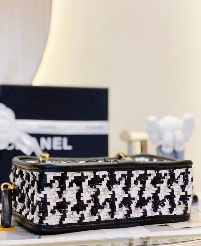  handbag, mid everyday style, image 6