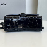 Zivas Charm Classic Sensibility Statement Handbag (Considered Detail & Form) – Interior View
