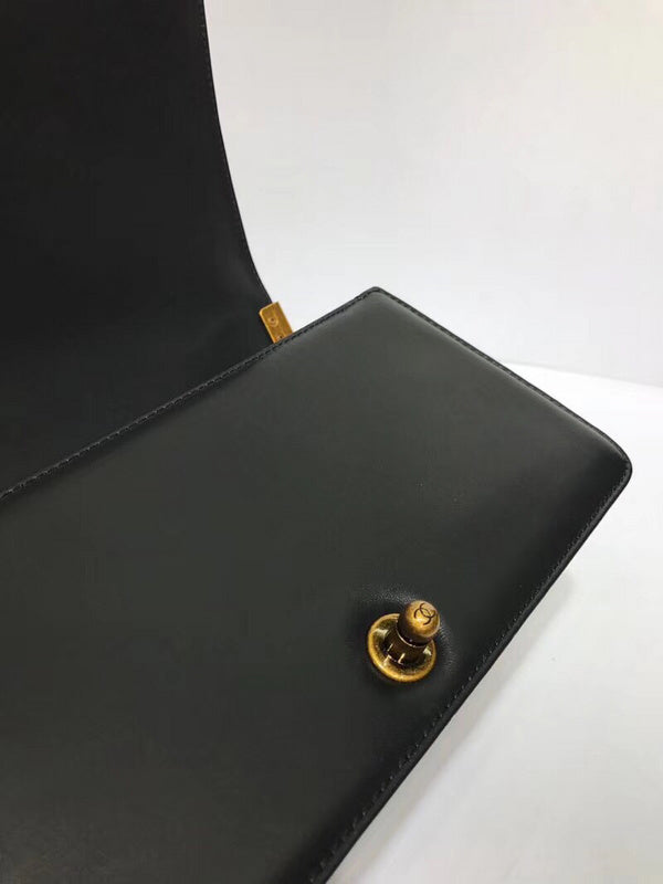  handbag, mid everyday style, image 10