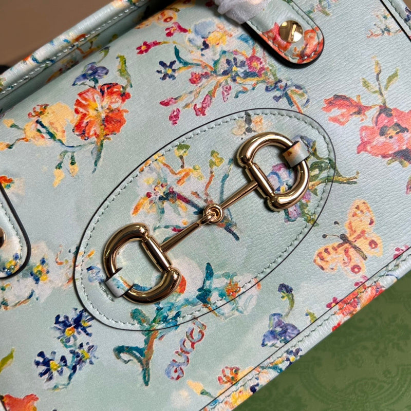 Close-up detail of premium everyday-luxe women's handbag – women's statement bag