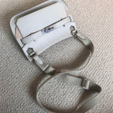  smart carryall bag detail view showing craftsmanship 14