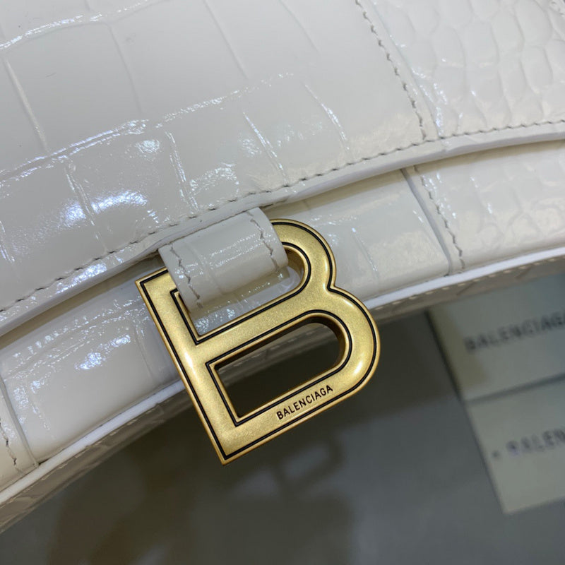 Statement Premium PU Leather Handbag - Premium Craftsmanship Detailing | Women's Premium Handbag #448 - interior view (image 6) of designer-inspired handbag