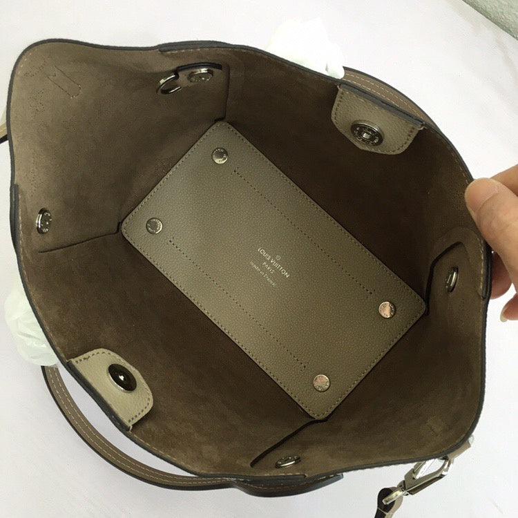 Top view of premium everyday-luxe women's handbag – women's statement bag
