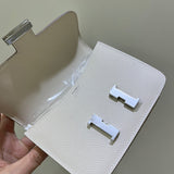 Fluid handbag styled for everyday wear