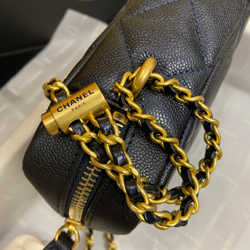  handbag, compact everyday style, image 9