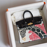  top-handle bag interior and compartment view