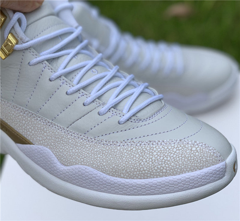 Nike Men's & Women's Premium Athletic Sneakers — Style 043 close-up view