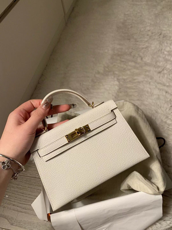 Versatile handbag styled for everyday wear